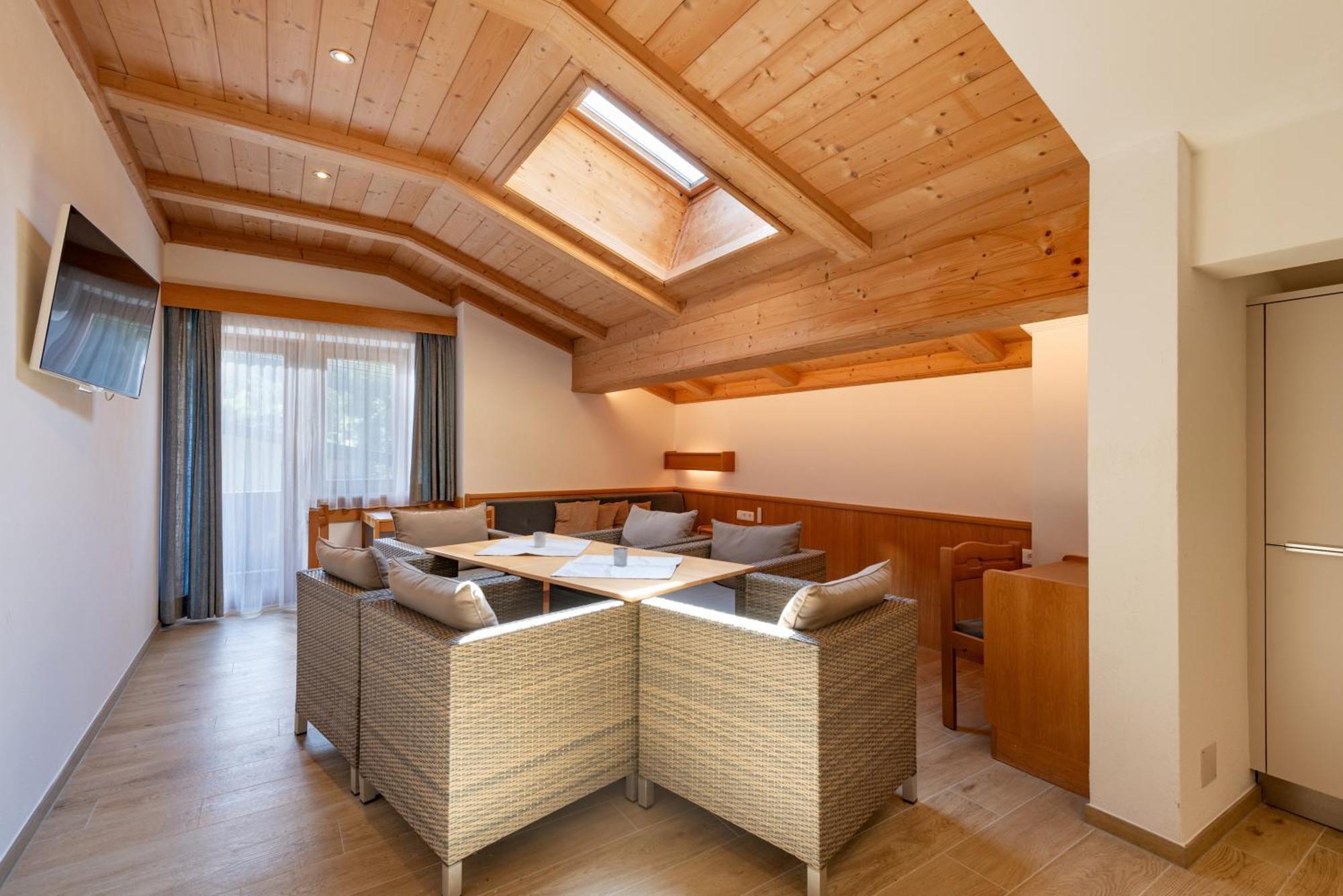 Brixana Hotel Brixen im Thale Luaran gambar