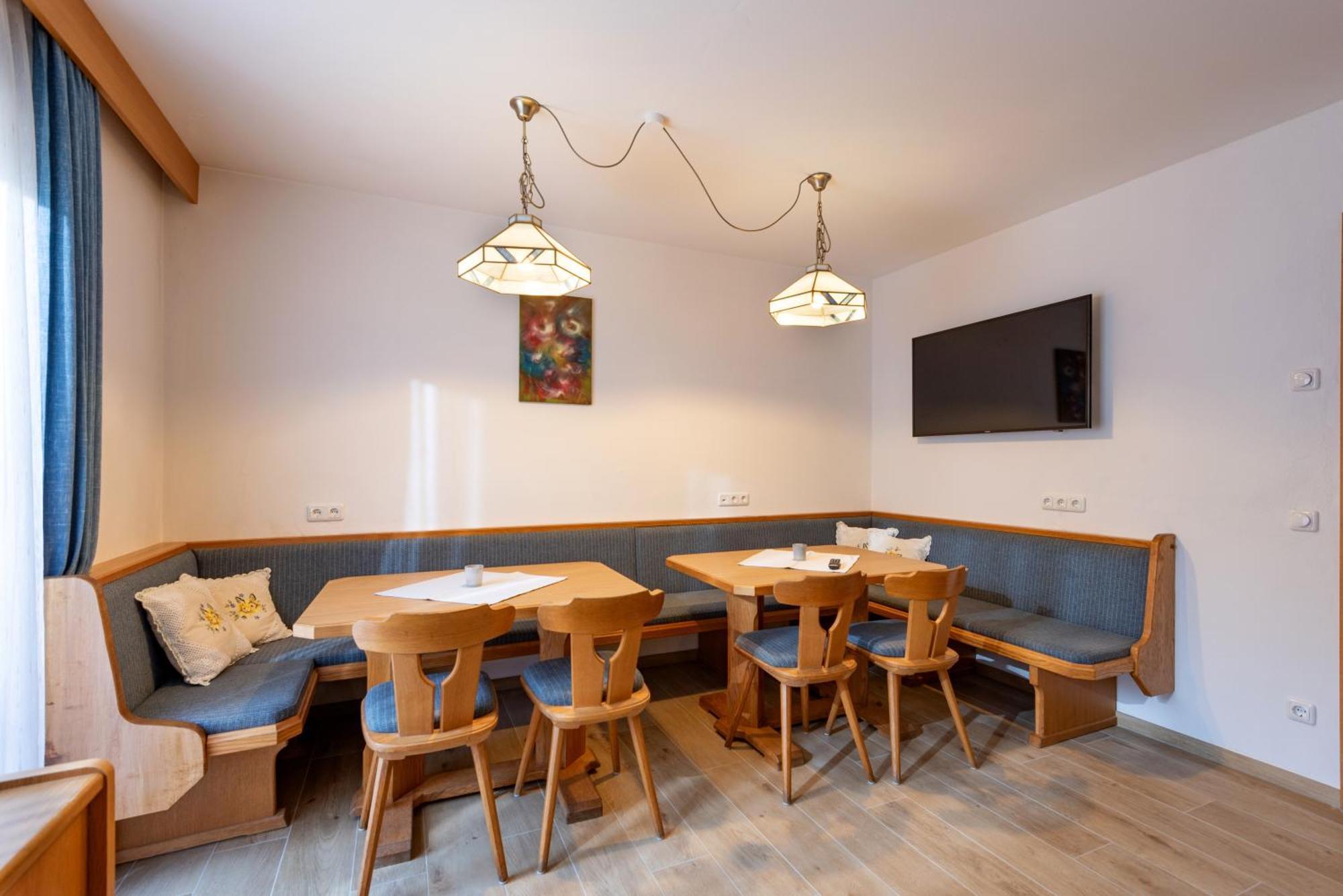 Brixana Hotel Brixen im Thale Luaran gambar